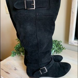 SO Faux suede Dbl buckle boots